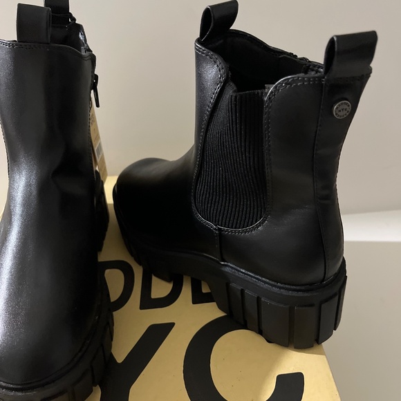 New Madden NYC Chunky Lug Boot Size 7 - Picture 4 of 5